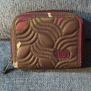 Lug Brand Splits RFID Quilted purple camouflage Zip Wallet